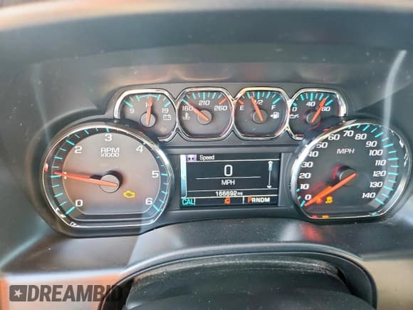 ✅ 2016 Chevrolet Silverado 1500 LT • VIN: 3GCUKREC4GG318003 • Lot: 85576835. Wystawiony na Copart z przebiegiem 166 692 mil. Bezpłatny archiwum sprzedaży aukcyjnych z USA i szczegółowy raport historii pojazdu na DreamBid. Zdjęcie 9.