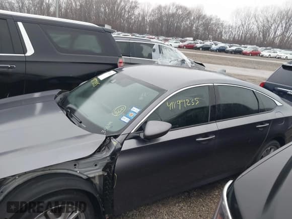 ✅ 2020 Honda Accord LX • VIN: 1HGCV1F13LA126700 • Лот: 41199235. Опубликован ранее на IAAI с пробегом 37 129 миль. Бесплатный доступ к архиву аукционных продаж из США и подробный отчёт об истории автомобиля на DreamBid. Изображение 15.