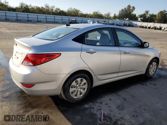 ✅ 2016 Hyundai Accent SE • VIN: KMHCT4AE6GU965417 • Лот: 76902684. Опубликован ранее на Copart с пробегом 141 998 миль. Бесплатный доступ к архиву аукционных продаж из США и подробный отчёт об истории автомобиля на DreamBid. Изображение 3.