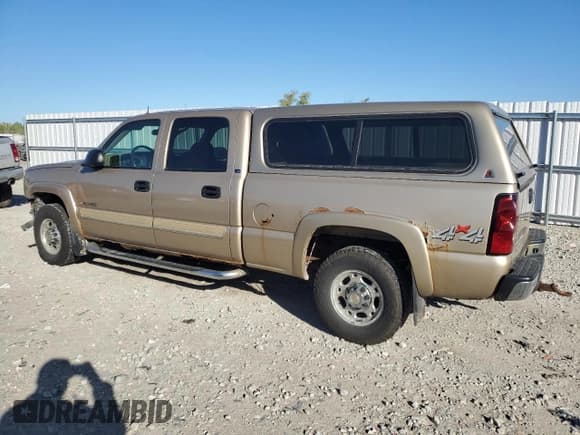 ✅ 2005 Chevrolet Silverado 1500HD LS • VIN: 1GCGK13U75F860057 • Лот: 73538504. Опубликован ранее на Copart с пробегом 135 742 миль. Бесплатный доступ к архиву аукционных продаж из США и подробный отчёт об истории автомобиля на DreamBid. Изображение 2.