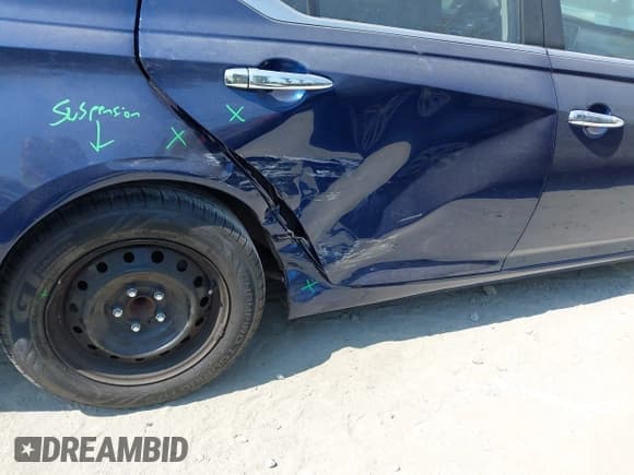 ✅ 2019 Nissan Altima S • VIN: 1N4BL4BVXKC118306 • Lot: 43233824. Listed on IAAI with 58,044 mi. Free auction sales archive from the USA and detailed vehicle history report at DreamBid. Image 6.