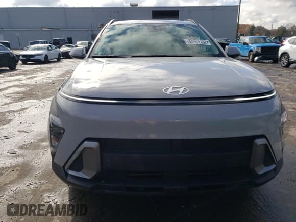 ✅ 2025 Hyundai Kona SEL • VIN: KM8HB3AB7SU306750 • Лот: 91208265. Опубликован ранее на Copart с пробегом 8 474 миль. Бесплатный доступ к архиву аукционных продаж из США и подробный отчёт об истории автомобиля на DreamBid. Изображение 5.