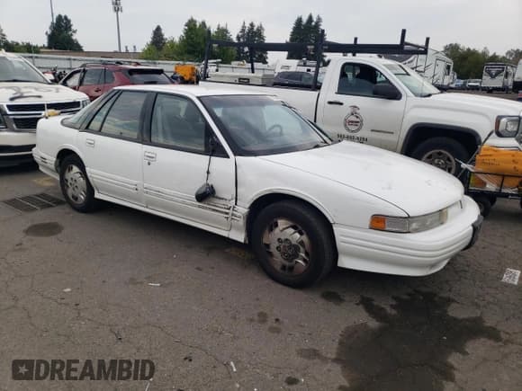 ✅ 1994 Oldsmobile Cutlass Supreme • VIN: 1G3WH55M5RD361130 • Lot: 69866465. Wystawiony na Copart z przebiegiem 201 722 mil. Bezpłatny archiwum sprzedaży aukcyjnych z USA i szczegółowy raport historii pojazdu na DreamBid. Zdjęcie 4.