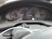 ✅ 2002 Pontiac Sunfire SE • VIN: 1G2JB124227220582 • Lot: 69649685. Wystawiony na Copart z przebiegiem 115 181 mil. Bezpłatny archiwum sprzedaży aukcyjnych z USA i szczegółowy raport historii pojazdu na DreamBid. Zdjęcie 9.