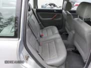 ✅ 2003 Volkswagen Passat GLX • VIN: WVWYH63B73E070842 • Lot: 42272467. Wystawiony na IAAI z przebiegiem 147 851 mil. Bezpłatny archiwum sprzedaży aukcyjnych z USA i szczegółowy raport historii pojazdu na DreamBid. Zdjęcie 8.