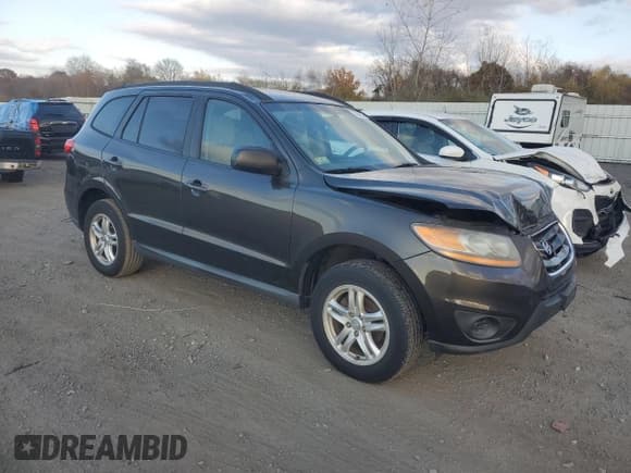 ✅ 2011 Hyundai Santa Fe GLS • VIN: 5XYZGDAB9BG070264 • Lot: 75601524. Listed on Copart with 145,035 mi. Free auction sales archive from the USA and detailed vehicle history report at DreamBid. Image 4.