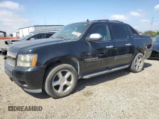 ✅ 2011 Chevrolet Avalanche LT • VIN: 3GNMCFE09BG201809 • Lot: 85379535. Listed on Copart with 241,140 mi. Free auction sales archive from the USA and detailed vehicle history report at DreamBid. Image 1.