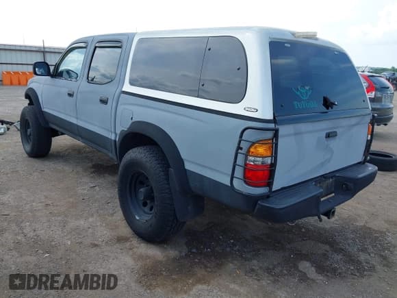 ✅ 2001 Toyota Tacoma • VIN: 5TEHN72N01Z750893 • Lot: 42461034. Wystawiony na IAAI z przebiegiem 229 535 mil. Bezpłatny archiwum sprzedaży aukcyjnych z USA i szczegółowy raport historii pojazdu na DreamBid. Zdjęcie 3.