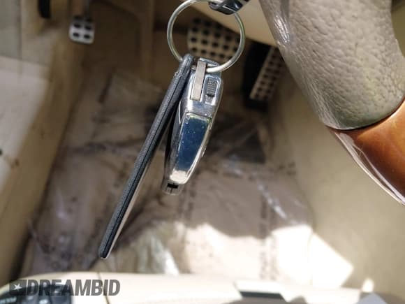 ✅ 2003 Mercedes-Benz SL 500 • VIN: WDBSK75F73F045221 • Lot: 42250517. Listed on IAAI with 103,803 mi. Free auction sales archive from the USA and detailed vehicle history report at DreamBid. Image 11.