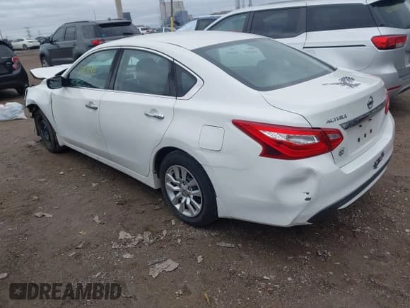 ✅ 2017 Nissan Altima SR • VIN: 1N4AL3AP7HN357799 • Лот: 43811018. Опубликован ранее на IAAI с пробегом 109 765 миль. Бесплатный доступ к архиву аукционных продаж из США и подробный отчёт об истории автомобиля на DreamBid. Изображение 3.