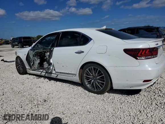 ✅ 2013 Lexus LS 460 • VIN: JTHBL5EF6D5115414 • Lot: 86509995. Wystawiony na Copart z przebiegiem 128 832 mil. Bezpłatny archiwum sprzedaży aukcyjnych z USA i szczegółowy raport historii pojazdu na DreamBid. Zdjęcie 2.