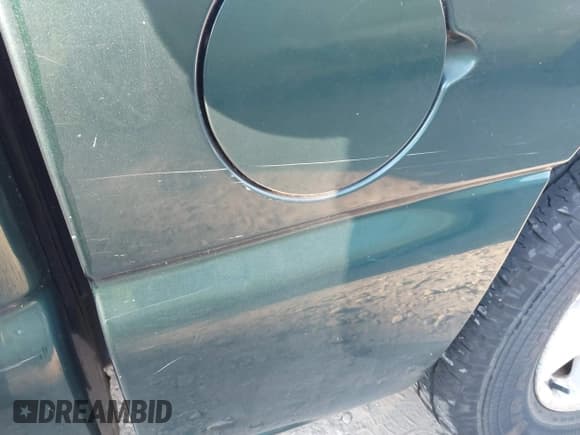 ✅ 2006 Chevrolet Silverado 1500 LT1 • VIN: 2GCEC13TX61197359 • Lot: 43648306. Listed on IAAI with 238,532 mi. Free auction sales archive from the USA and detailed vehicle history report at DreamBid. Image 12.