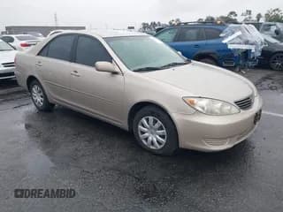 ✅ 2006 Toyota Camry LE • VIN: 4T1BE32KX6U647142 • Лот: 43704767. Опубликован ранее на IAAI с пробегом 191 982 миль. Бесплатный доступ к архиву аукционных продаж из США и подробный отчёт об истории автомобиля на DreamBid. Изображение 1.