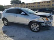 ✅ 2010 Cadillac SRX Luxury Collection • VIN: 3GYFNAEY3AS602394 • Lot: 90235265. Wystawiony na Copart z przebiegiem 176 211 mil. Bezpłatny archiwum sprzedaży aukcyjnych z USA i szczegółowy raport historii pojazdu na DreamBid. Zdjęcie 4.