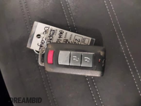 ✅ 2020 Mitsubishi Outlander ES • VIN: JA4AZ3A33LZ045142 • Lot: 43569398. Wystawiony na IAAI z przebiegiem 105 726 mil. Bezpłatny archiwum sprzedaży aukcyjnych z USA i szczegółowy raport historii pojazdu na DreamBid. Zdjęcie 11.