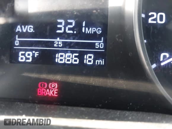 ✅ 2017 Hyundai Elantra Limited • VIN: 5NPD84LF7HH120281 • Lot: 43758498. Listed on IAAI with 188,618 mi. Free auction sales archive from the USA and detailed vehicle history report at DreamBid. Image 15.