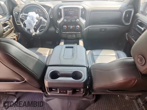 ✅ 2020 Chevrolet Silverado 1500 RST • VIN: 3GCUYEEL0LG183023 • Лот: 70036155. Опубликован ранее на Copart с пробегом 64 717 миль. Бесплатный доступ к архиву аукционных продаж из США и подробный отчёт об истории автомобиля на DreamBid. Изображение 8.