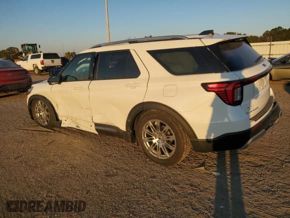 ✅ 2025 Ford Explorer • VIN: 1FMUK7HH4SGA51571 • Lot: 91636995. Listed on Copart with 7,178 mi. Free auction sales archive from the USA and detailed vehicle history report at DreamBid. Image 2.