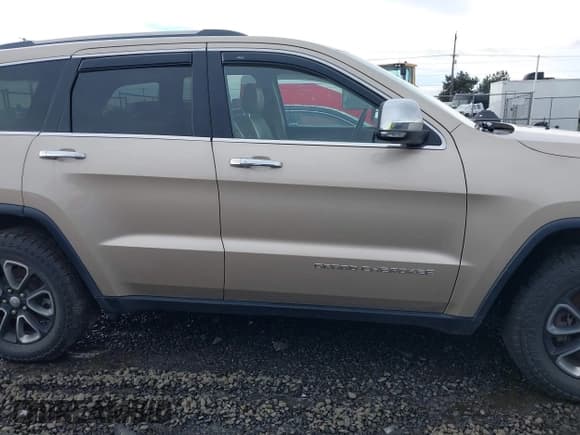 ✅ 2015 Jeep Grand Cherokee Limited • VIN: 1C4RJFBM8FC875471 • Лот: 43588929. Опубликован ранее на IAAI с пробегом 87 345 миль. Бесплатный доступ к архиву аукционных продаж из США и подробный отчёт об истории автомобиля на DreamBid. Изображение 14.