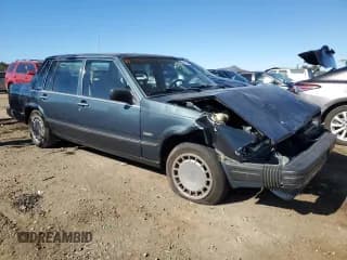 ✅ 1989 Volvo 740 • VIN: YV1FX8842K1375813 • Lot: 78511954. Wystawiony na Copart z przebiegiem 142 838 mil. Bezpłatny archiwum sprzedaży aukcyjnych z USA i szczegółowy raport historii pojazdu na DreamBid. Zdjęcie 4.