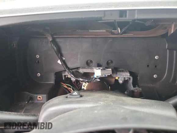 ✅ 2005 Chevrolet Silverado SS • VIN: 2GCEK19N751150820 • Лот: 77775794. Опубликован ранее на Copart с пробегом Не указан. Бесплатный доступ к архиву аукционных продаж из США и подробный отчёт об истории автомобиля на DreamBid. Изображение 9.