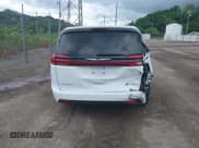 ✅ 2022 Chrysler Pacifica Hybrid Touring L • VIN: 2C4RC1L79NR155964 • Lot: 42426714. Listed on IAAI with 68,004 mi. Free auction sales archive from the USA and detailed vehicle history report at DreamBid. Image 17.