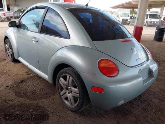 ✅ 2003 Volkswagen Beetle GLX • VIN: 3VWDD21C03M412640 • Лот: 42398718. Опубликован ранее на IAAI с пробегом 118 470 миль. Бесплатный доступ к архиву аукционных продаж из США и подробный отчёт об истории автомобиля на DreamBid. Изображение 3.