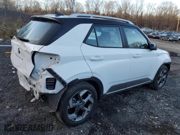 ✅ 2022 Hyundai Venue Limited • VIN: KMHRC8A36NU180604 • Lot: 84219934. Listed on Copart with 39,064 mi. Free auction sales archive from the USA and detailed vehicle history report at DreamBid. Image 3.