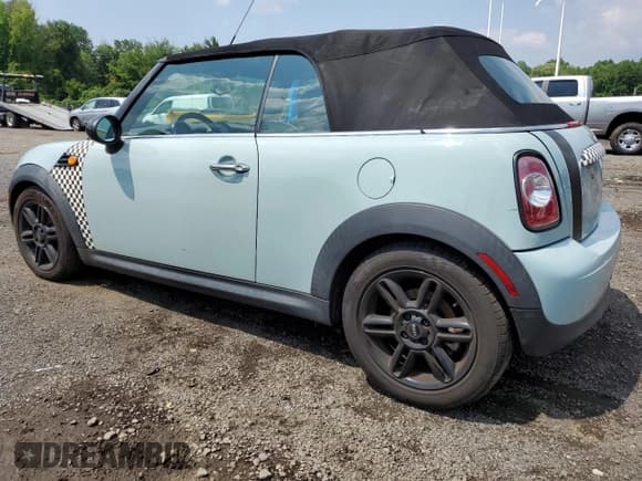 ✅ 2013 MINI Convertible • VIN: WMWZN3C59DT568962 • Лот: 65195225. Опубликован ранее на Copart с пробегом 58 881 миль. Бесплатный доступ к архиву аукционных продаж из США и подробный отчёт об истории автомобиля на DreamBid. Изображение 2.