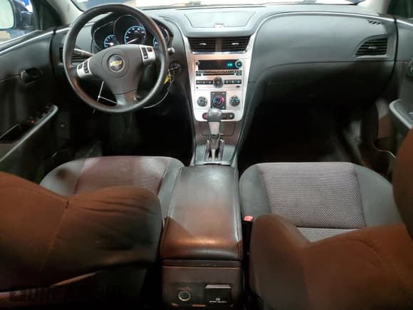 ✅ 2012 Chevrolet Malibu 1LT • VIN: 1G1ZC5E0XCF330016 • Лот: 84468215. Опубликован ранее на Copart с пробегом 120 789 миль. Бесплатный доступ к архиву аукционных продаж из США и подробный отчёт об истории автомобиля на DreamBid. Изображение 8.