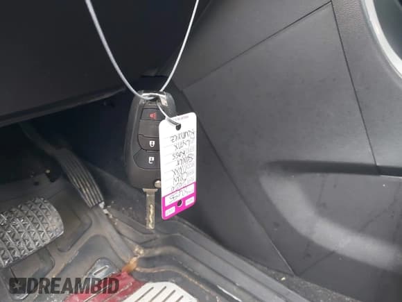 ✅ 2020 Chevrolet Trax LS • VIN: KL7CJKSB0LB312202 • Lot: 43736937. Wystawiony na IAAI z przebiegiem 45 557 mil. Bezpłatny archiwum sprzedaży aukcyjnych z USA i szczegółowy raport historii pojazdu na DreamBid. Zdjęcie 11.