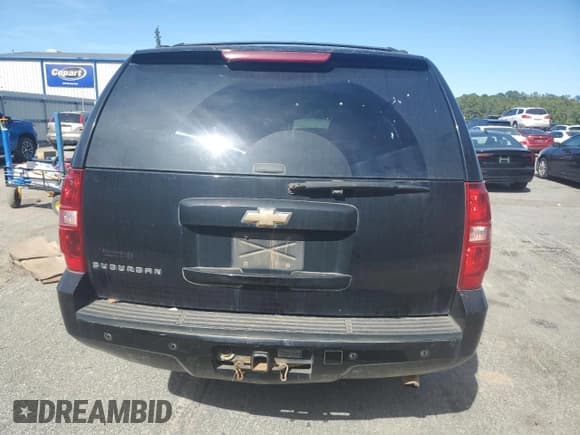 ✅ 2007 Chevrolet Suburban LS • VIN: 3GNGK26K67G135705 • Лот: 89537205. Опубликован ранее на Copart с пробегом 213 824 миль. Бесплатный доступ к архиву аукционных продаж из США и подробный отчёт об истории автомобиля на DreamBid. Изображение 6.