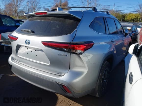 ✅ 2020 Toyota Highlander Hybrid XLE • VIN: 5TDHBRCH6LS507683 • Lot: 43595785. Listed on IAAI with 42,525 mi. Free auction sales archive from the USA and detailed vehicle history report at DreamBid. Image 4.