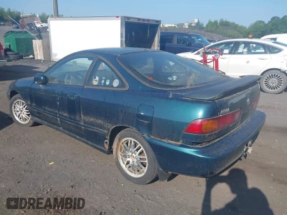 ✅ 1997 Acura Integra GS • VIN: JH4DC4367VS017873 • Лот: 42589771. Опубликован ранее на IAAI с пробегом 251 676 миль. Бесплатный доступ к архиву аукционных продаж из США и подробный отчёт об истории автомобиля на DreamBid. Изображение 3.