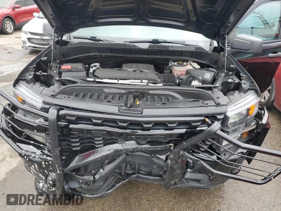 ✅ 2021 Chevrolet Silverado 1500 Custom • VIN: 3GCPYBEKXMG273994 • Lot: 71317344. Wystawiony na Copart z przebiegiem 44 616 mil. Bezpłatny archiwum sprzedaży aukcyjnych z USA i szczegółowy raport historii pojazdu na DreamBid. Zdjęcie 11.