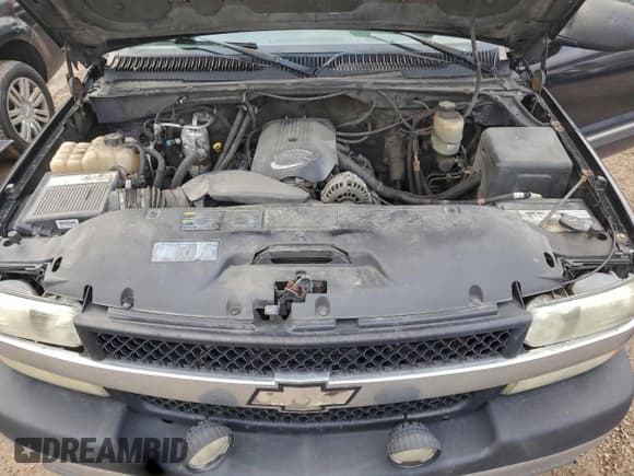 ✅ 2002 Chevrolet Silverado 2500HD LT • VIN: 1GCHK23U32F240456 • Lot: 94563735. Wystawiony na Copart z przebiegiem 348 764 mil. Bezpłatny archiwum sprzedaży aukcyjnych z USA i szczegółowy raport historii pojazdu na DreamBid. Zdjęcie 11.