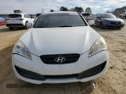 ✅ 2010 Hyundai Genesis Coupe Premium • VIN: KMHHT6KD4AU010064 • Lot: 45996855. Wystawiony na Copart z przebiegiem 131 835 mil. Bezpłatny archiwum sprzedaży aukcyjnych z USA i szczegółowy raport historii pojazdu na DreamBid. Zdjęcie 5.