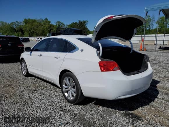 ✅ 2017 Chevrolet Impala LT • VIN: 2G1105SAXH9192044 • Lot: 48866983. Wystawiony na Copart z przebiegiem 217 389 mil mil. Skorzystaj z bezpłatnego archiwum sprzedaży aukcyjnych z USA i zobacz szczegółowy raport historii pojazdu na DreamBid. Zdjęcie 2.
