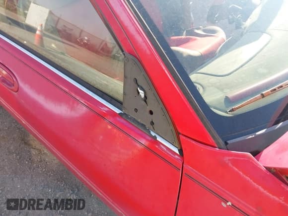 ✅ 2000 Ford Escort • VIN: 3FAFP13P5YR259721 • Лот: 42708840. Опубликован ранее на IAAI с пробегом 61 543 миль. Бесплатный доступ к архиву аукционных продаж из США и подробный отчёт об истории автомобиля на DreamBid. Изображение 6.