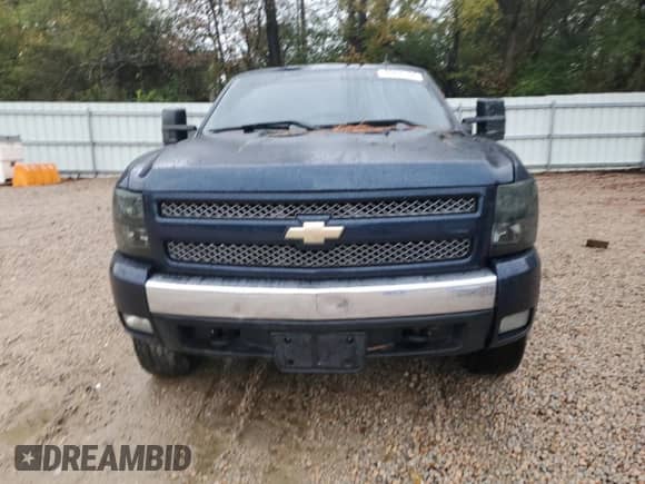 2008 Chevrolet Silverado 1500 1LT with VIN 2GCEC13J581160415, listed as a Copart auction lot 90655795 with 168,483 mi miles and Clean title. Bid and sale history available at DreamBid. Image 5.