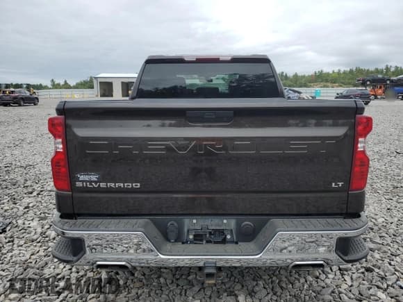 ✅ 2019 Chevrolet Silverado 1500 LT • VIN: 1GCUYDED0KZ131599 • Lot: 72417384. Wystawiony na Copart z przebiegiem Nie podano. Bezpłatny archiwum sprzedaży aukcyjnych z USA i szczegółowy raport historii pojazdu na DreamBid. Zdjęcie 6.