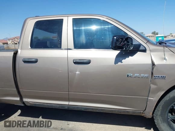 ✅ 2010 Dodge 1500 TRX • VIN: 1D7RV1GT6AS185942 • Lot: 42300706. Wystawiony na IAAI z przebiegiem 191 357 mil. Bezpłatny archiwum sprzedaży aukcyjnych z USA i szczegółowy raport historii pojazdu na DreamBid. Zdjęcie 13.