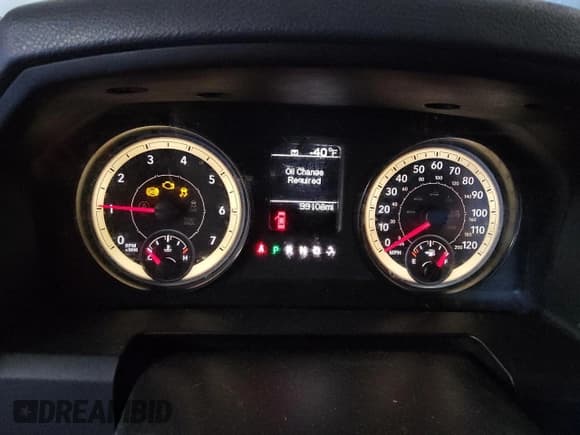 ✅ 2015 Ram 1500 Tradesman • VIN: 3C6JR6AGXFG618141 • Lot: 85806934. Wystawiony na Copart z przebiegiem 99 108 mil. Bezpłatny archiwum sprzedaży aukcyjnych z USA i szczegółowy raport historii pojazdu na DreamBid. Zdjęcie 9.