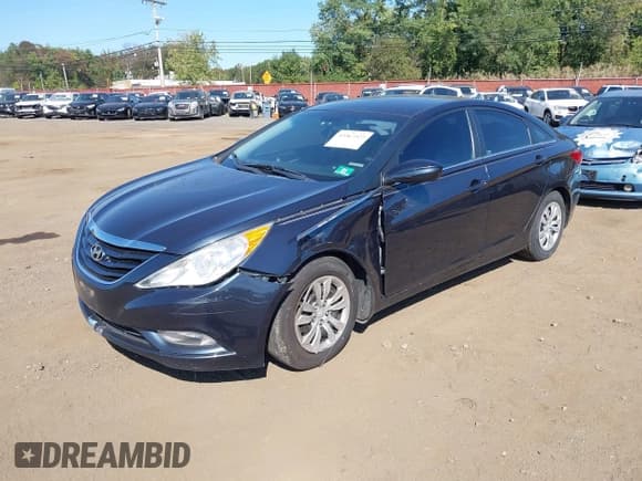 ✅ 2013 Hyundai Sonata GLS • VIN: 5NPEB4AC8DH533383 • Lot: 43367522. Wystawiony na IAAI z przebiegiem 87 935 mil. Bezpłatny archiwum sprzedaży aukcyjnych z USA i szczegółowy raport historii pojazdu na DreamBid. Zdjęcie 6.