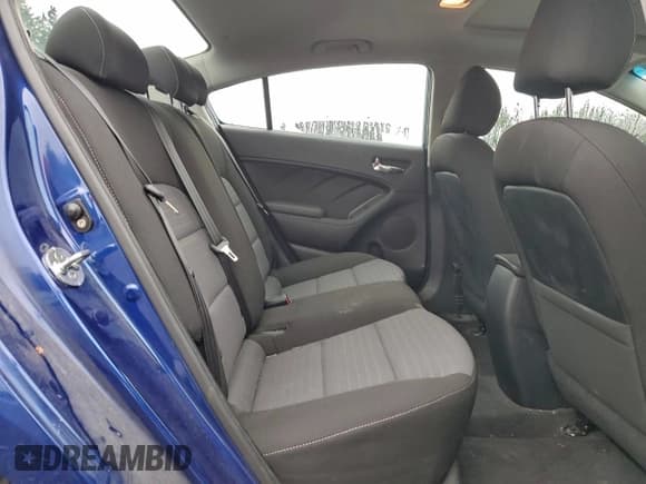 ✅ 2018 Kia Forte LX • VIN: 3KPFL4A74JE175171 • Лот: 94295985. Опубликован ранее на Copart с пробегом 75 587 миль. Бесплатный доступ к архиву аукционных продаж из США и подробный отчёт об истории автомобиля на DreamBid. Изображение 10.