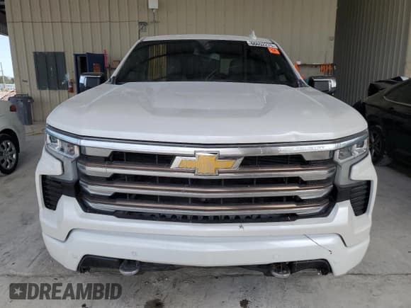 ✅ 2022 Chevrolet Silverado 1500 High Country • VIN: 1GCPAFED0NZ549422 • Лот: 66652275. Опубликован ранее на Copart с пробегом Не указан. Бесплатный доступ к архиву аукционных продаж из США и подробный отчёт об истории автомобиля на DreamBid. Изображение 5.