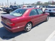 ✅ 2000 Mercedes-Benz E 320 • VIN: WDBJF70J5YB066997 • Лот: 42314772. Опубликован ранее на IAAI с пробегом 181 217 миль. Бесплатный доступ к архиву аукционных продаж из США и подробный отчёт об истории автомобиля на DreamBid. Изображение 4.