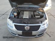 ✅ 2007 Volkswagen Passat Komfort • VIN: WVWXK73C87E034403 • Lot: 85571644. Listed on Copart with 67,731 mi. Free auction sales archive from the USA and detailed vehicle history report at DreamBid. Image 12.