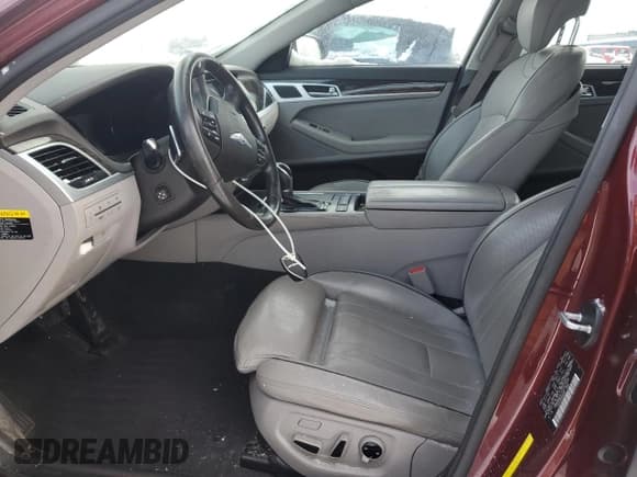 ✅ 2015 Hyundai Genesis 3.8L • VIN: KMHGN4JE1FU037038 • Lot: 42107295. Wystawiony na Copart z przebiegiem 76 484 mil. Bezpłatny archiwum sprzedaży aukcyjnych z USA i szczegółowy raport historii pojazdu na DreamBid. Zdjęcie 7.