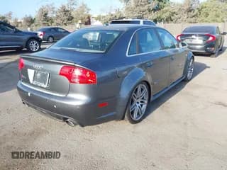 ✅ 2007 Audi RS 4 • VIN: WUARU98E67N903933 • Lot: 42417489. Wystawiony na IAAI z przebiegiem 129 808 mil. Bezpłatny archiwum sprzedaży aukcyjnych z USA i szczegółowy raport historii pojazdu na DreamBid. Zdjęcie 4.